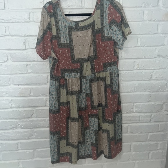 Women light mix color print  Casual Dress 1X long fit comfortable stretchy dress - Picture 5 of 5